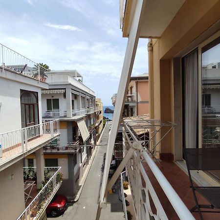 La Maison De Genevieve Διαμέρισμα Aci Trezza Εξωτερικό φωτογραφία