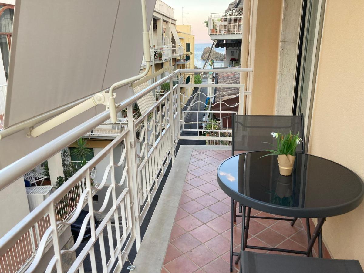 La Maison De Genevieve Διαμέρισμα Aci Trezza Εξωτερικό φωτογραφία